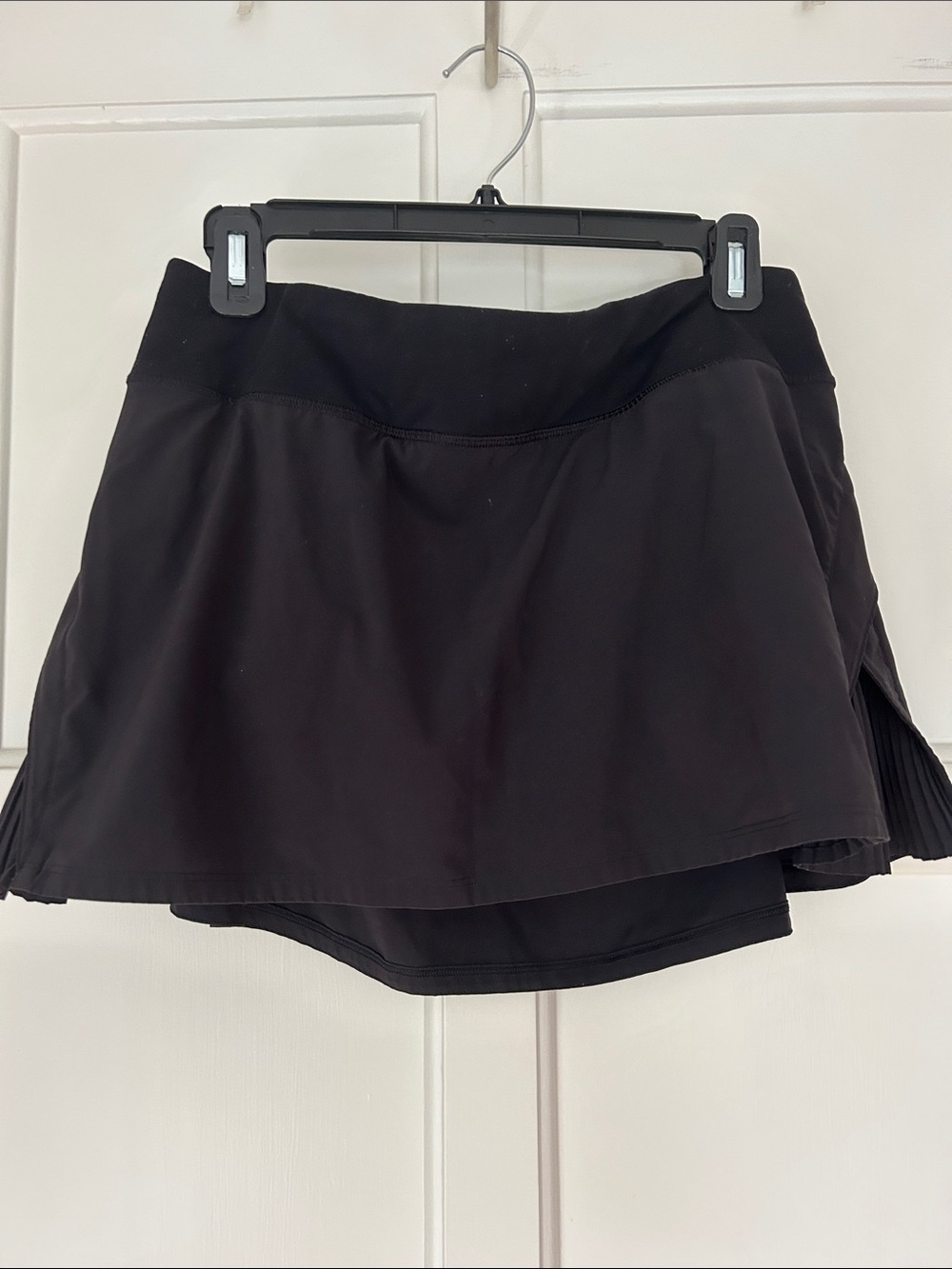 lululemon athletica Black Women's Active Play Off the Pleats Skirt